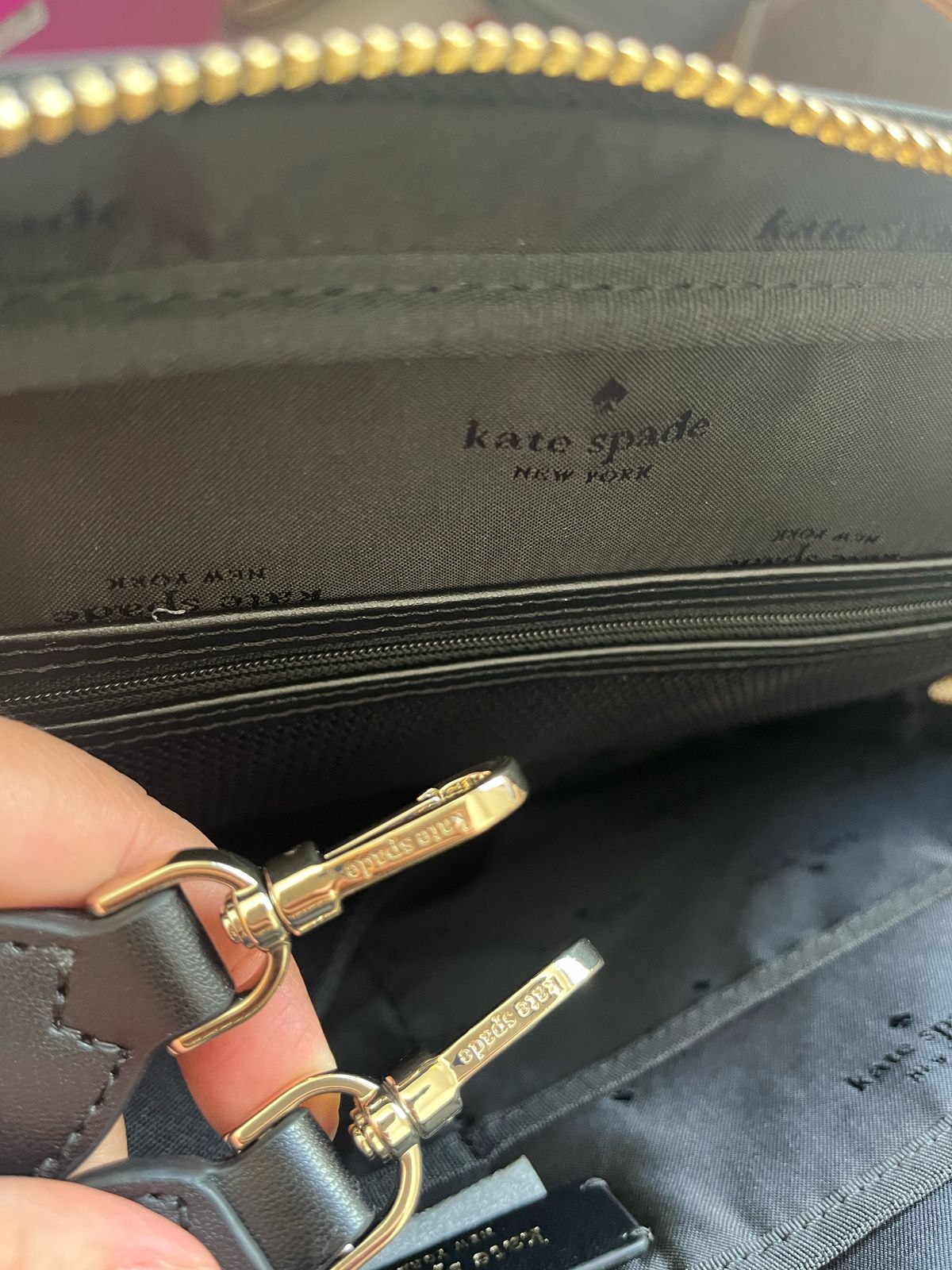 Mochila Kate Spade Chelsea Laptop Sleeve With Strap  - Negro