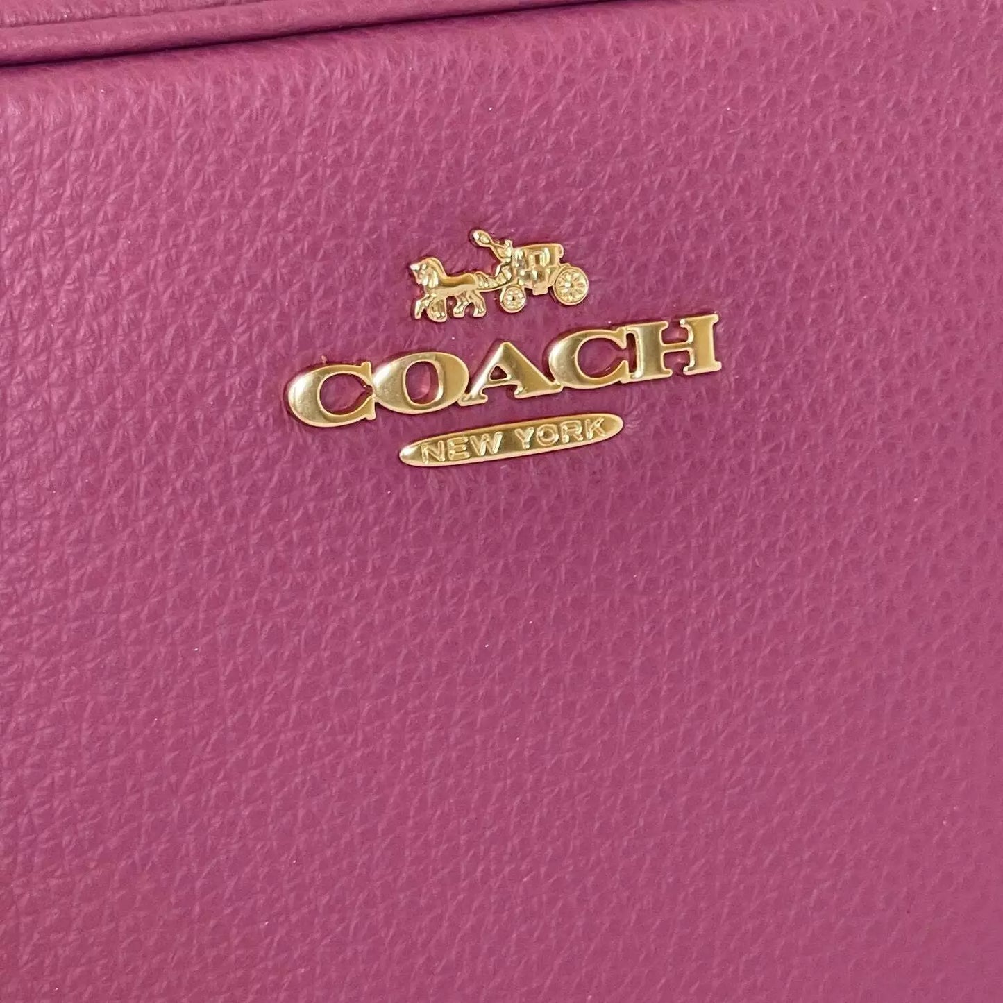 Bolsa Coach Mini Jamie Camera Bag - Gold / Pink