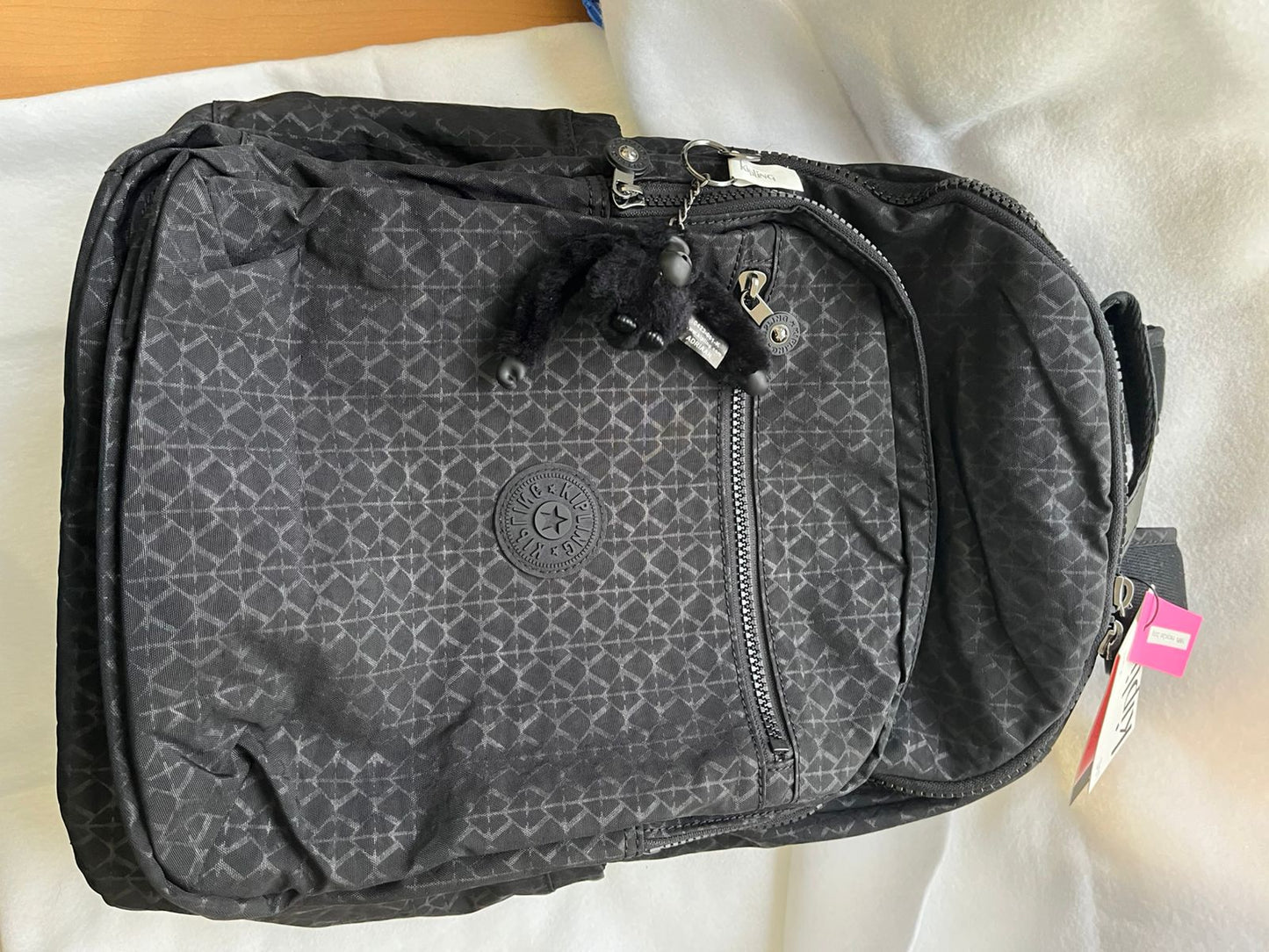 Mochila Kipling Seoul Grande Negro Signature Embossed