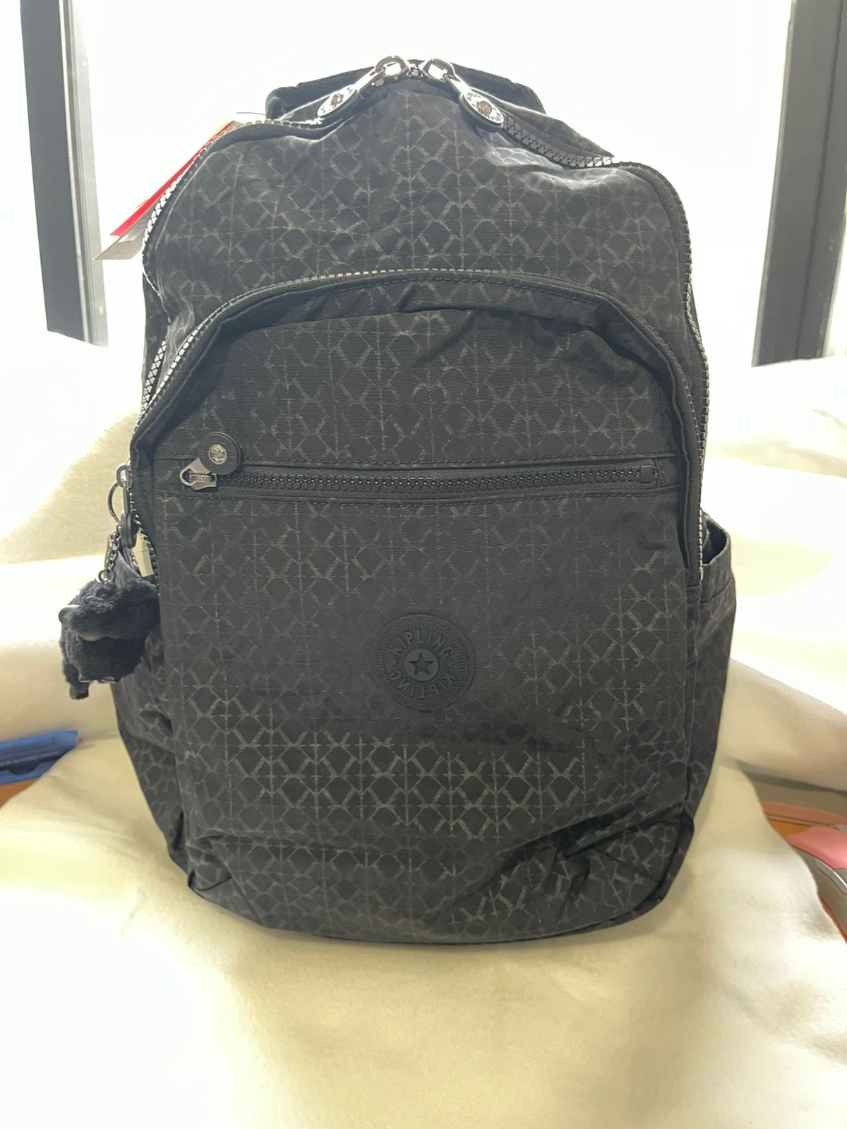 Mochila Kipling Seoul Grande Negro Signature Embossed