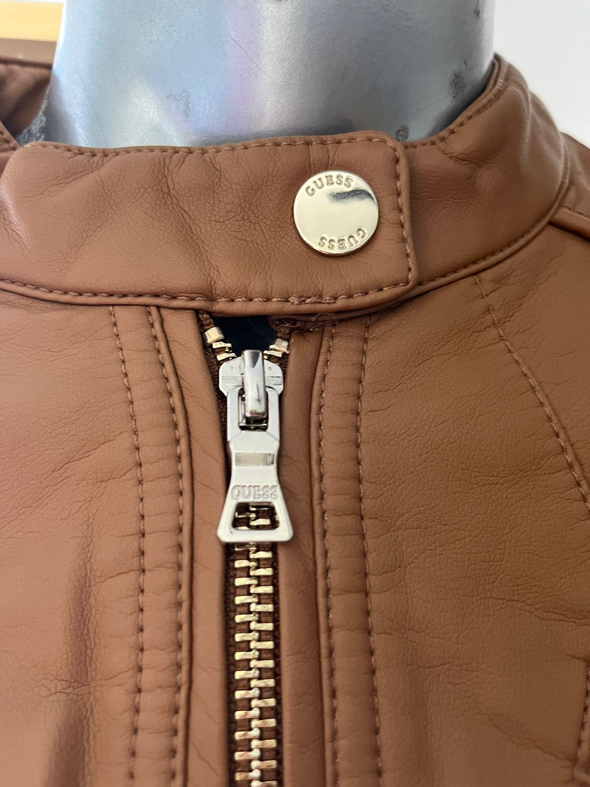 Chamarra Guess Para Mujer Piel Sintética Marrón