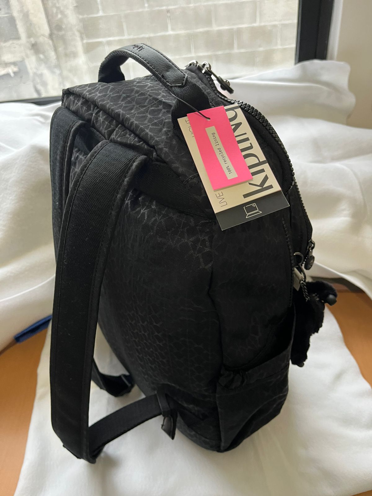 Mochila Kipling Seoul Grande Negro Signature Embossed