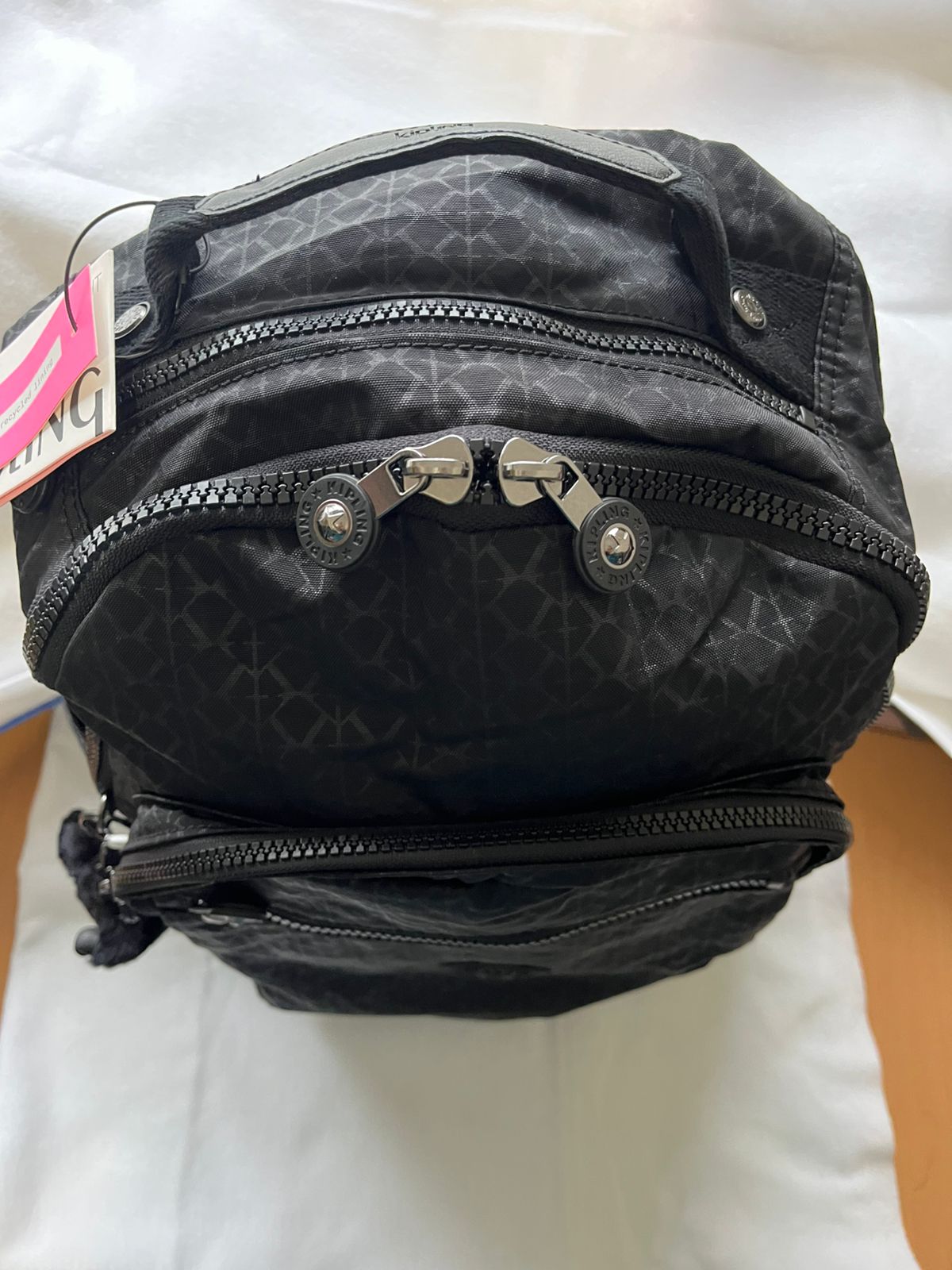 Mochila Kipling Seoul Grande Negro Signature Embossed