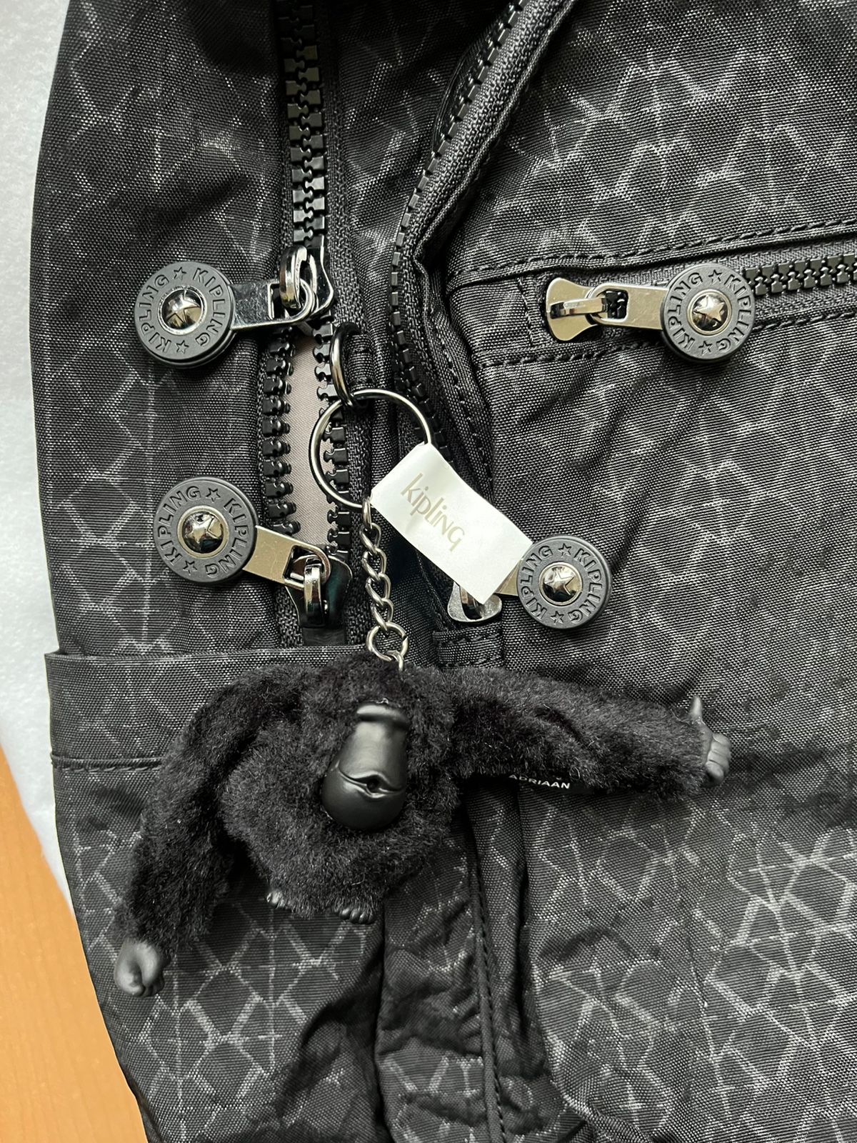 Mochila Kipling Seoul Grande Negro Signature Embossed