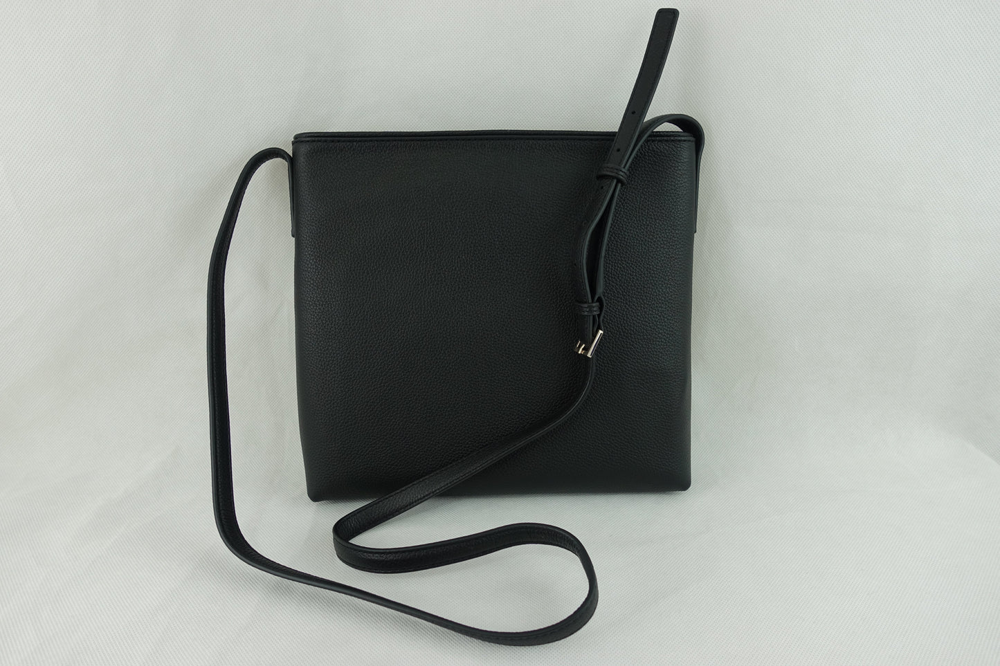 Bolsa Kate Spade Chester Street Dessi Negro