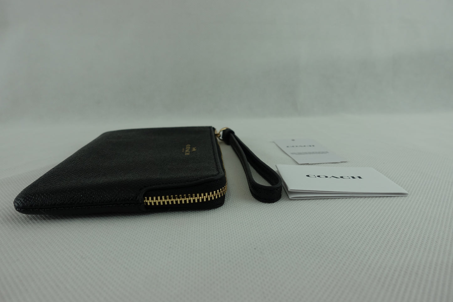 Monedero Coach Corner Zip Negro