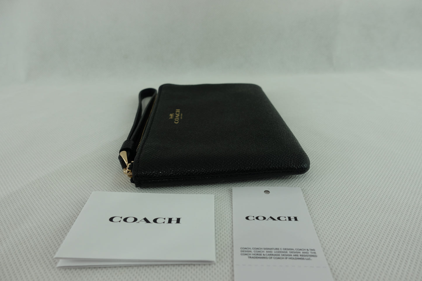 Monedero Coach Corner Zip Negro