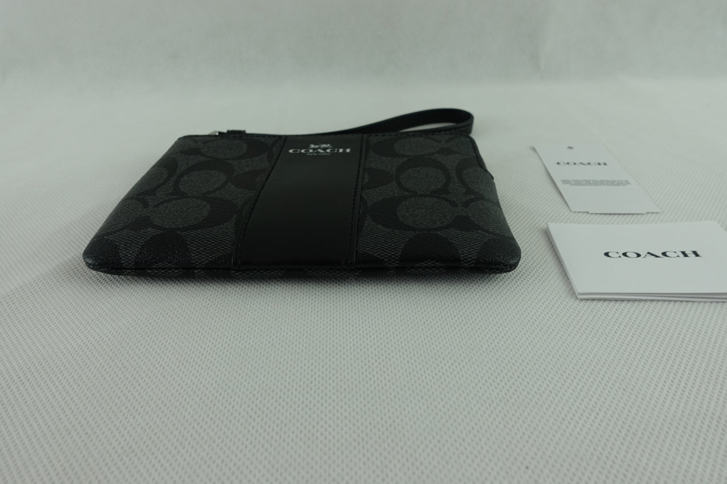 Monedero Coach Corner Zip Estampado Negro & Gris