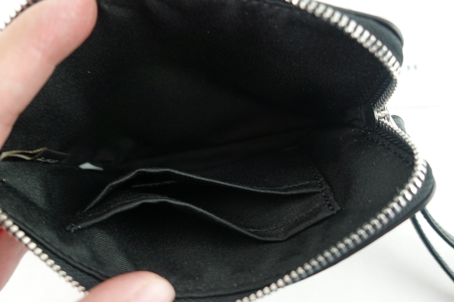 Monedero Coach Corner Zip Estampado Negro & Gris