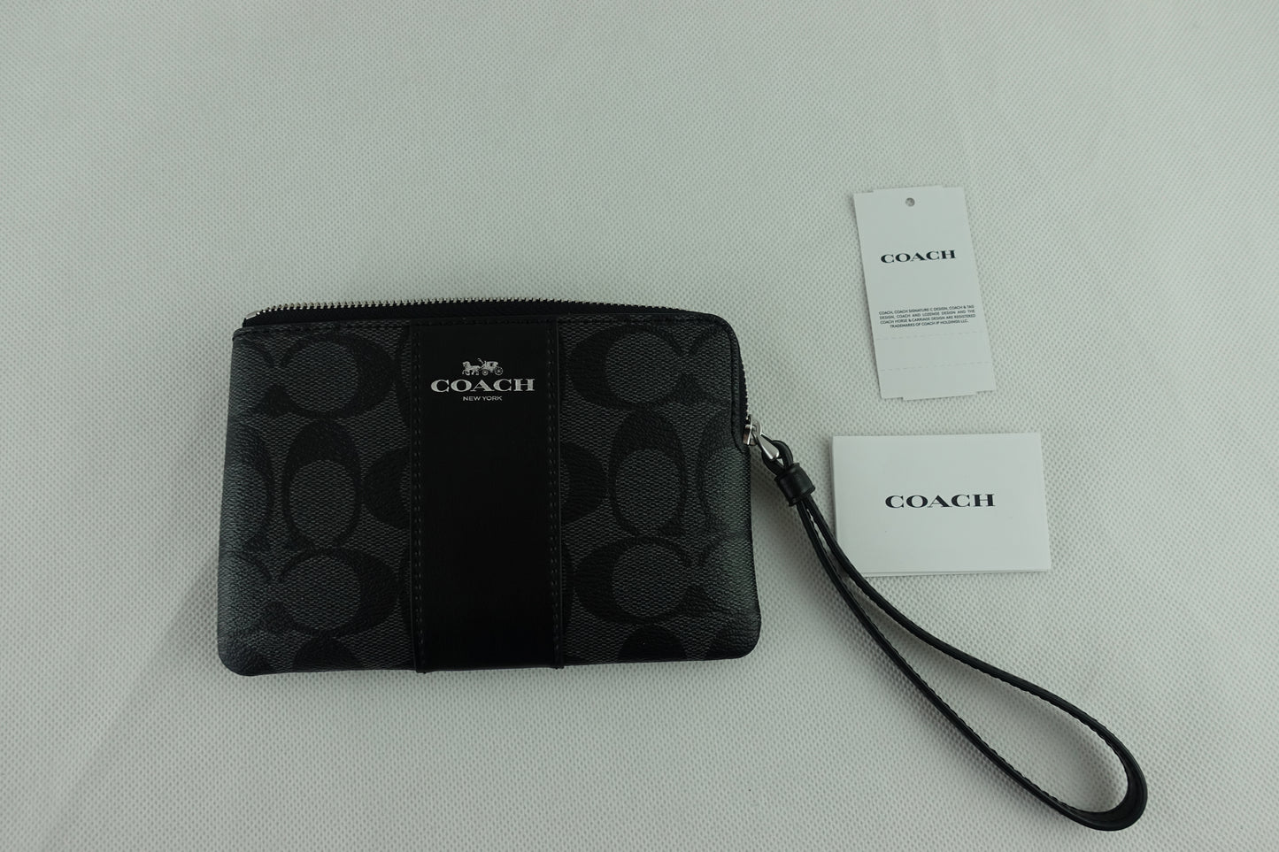 Monedero Coach Corner Zip Estampado Negro & Gris