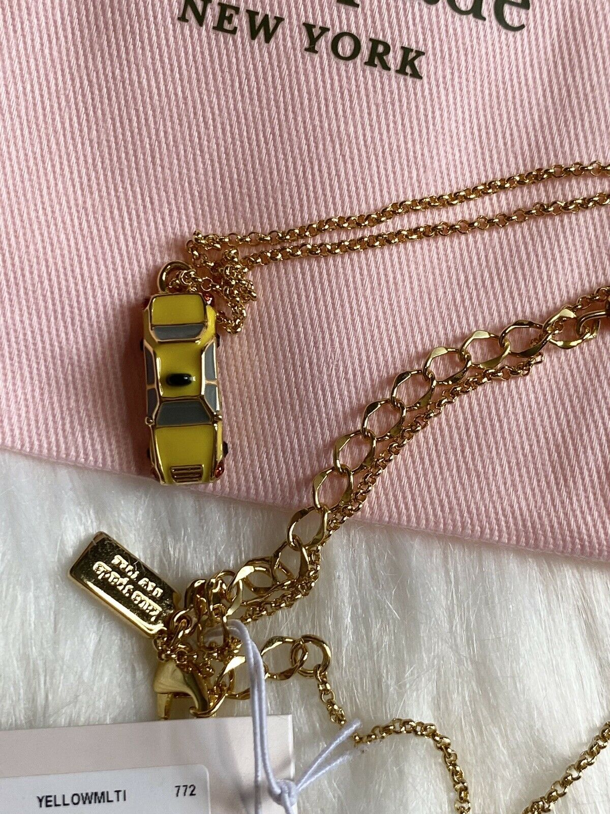 Collar Dije Kate Spade Taxi Mini Pendant