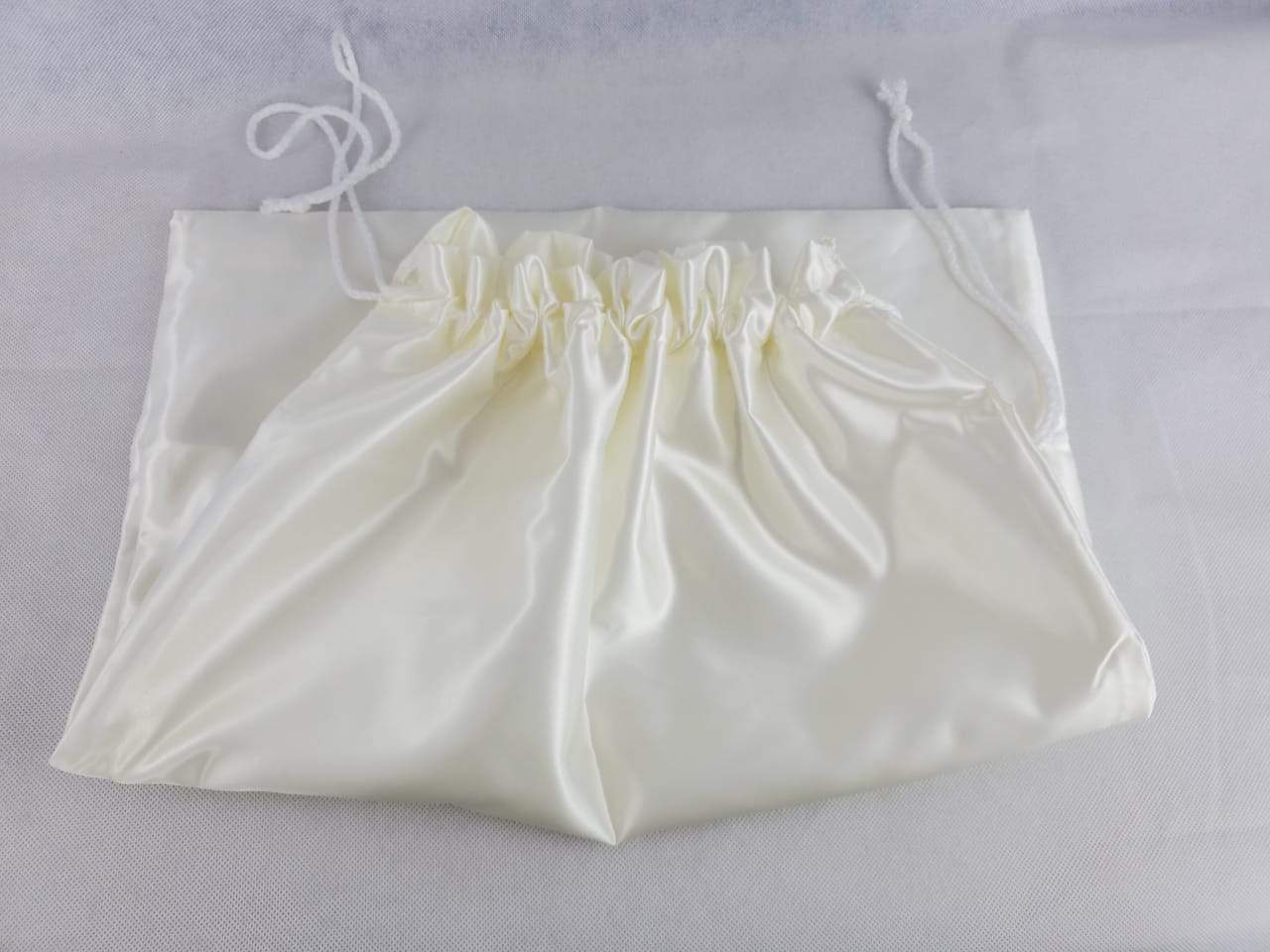 Bolsa Cubre Polvos Guarda Polvos Genérica - illa Elite Fashion Suppliers