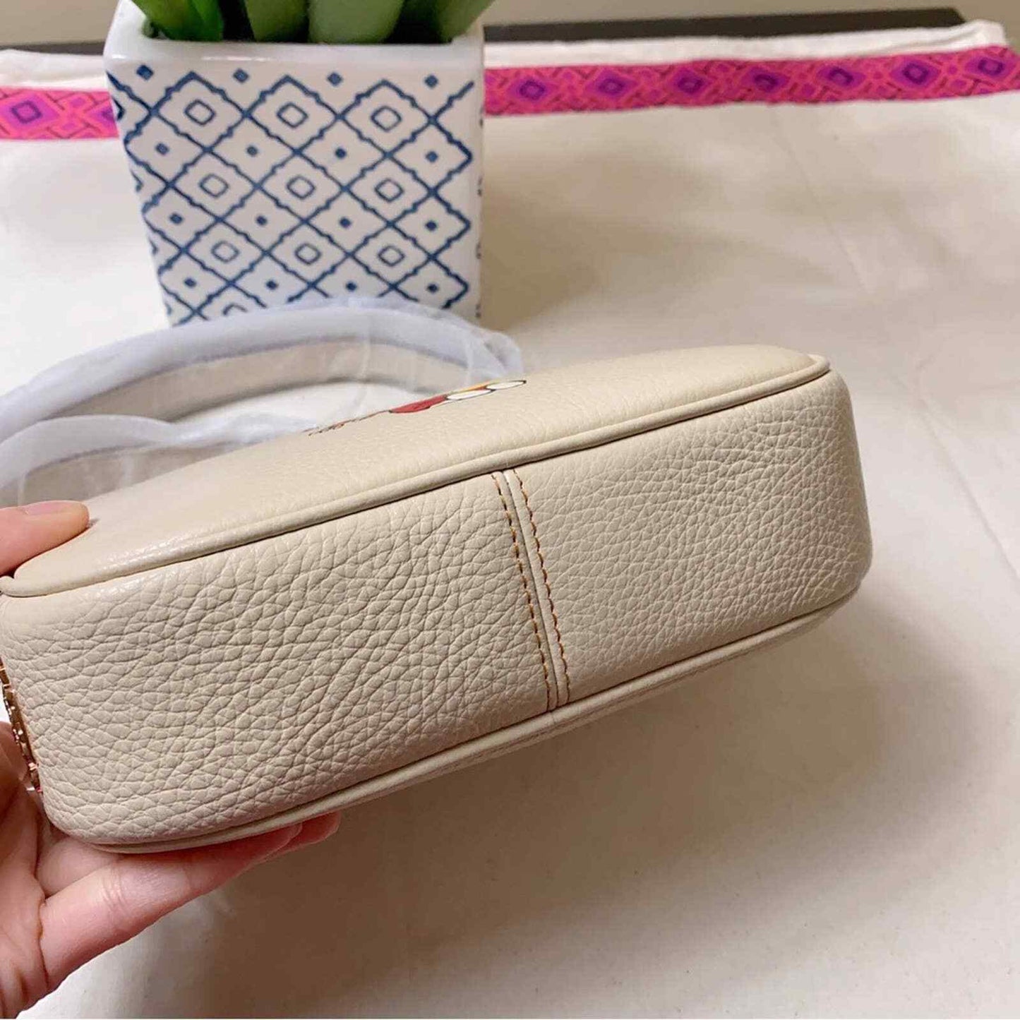 Bolsa Coach Peanuts Mini Jamie Camera Bag With Snoopy Cuddle Motif