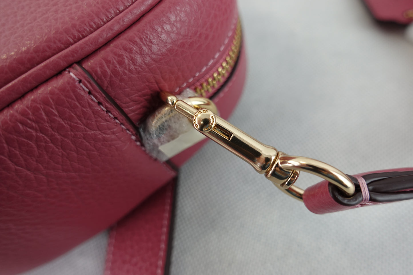 Bolsa Coach  Jamie Camera Bag- Gold/Rouge