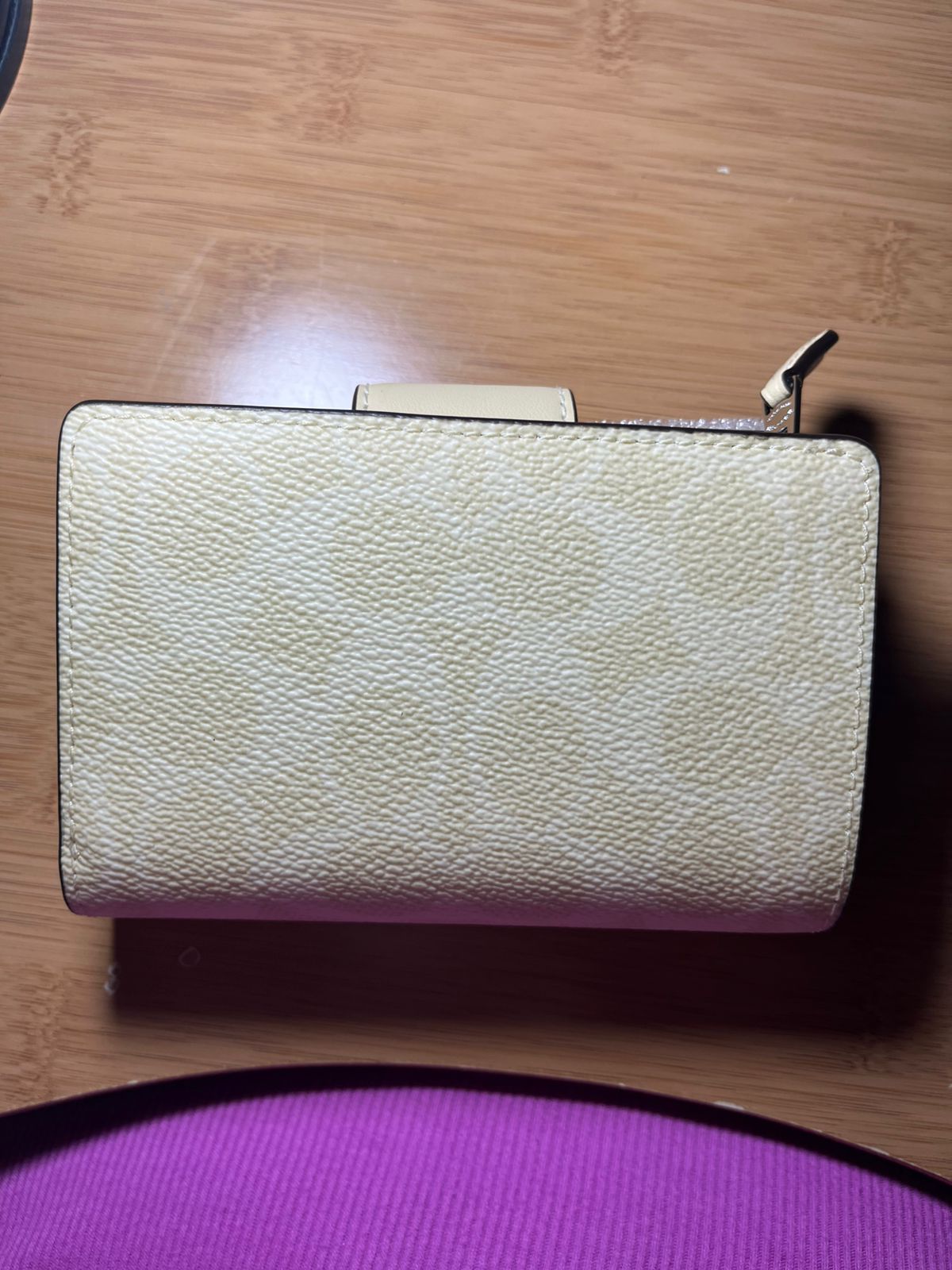 Cartera Coach 100% Original Medium Corner Zip Wallet Amarilla