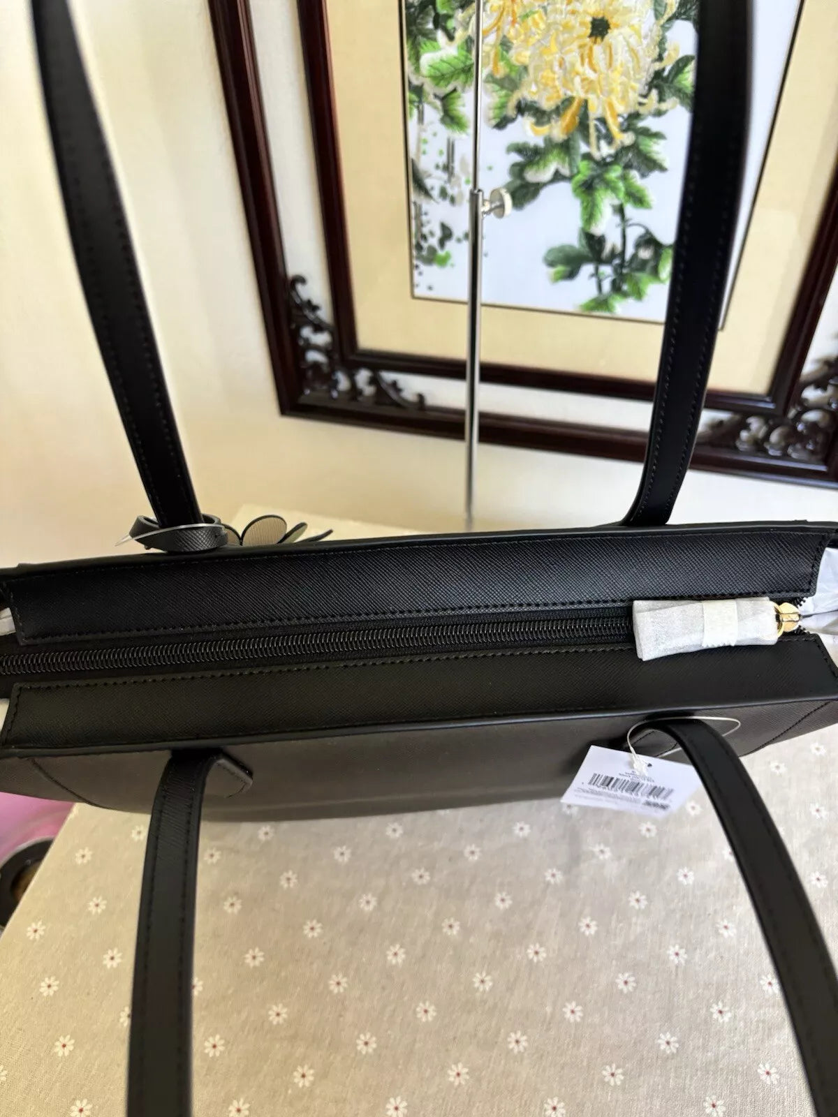 Bolsa Kate Spade DANA SAFFIANO PVC TOTE - NEGRO FLOR BLANCA