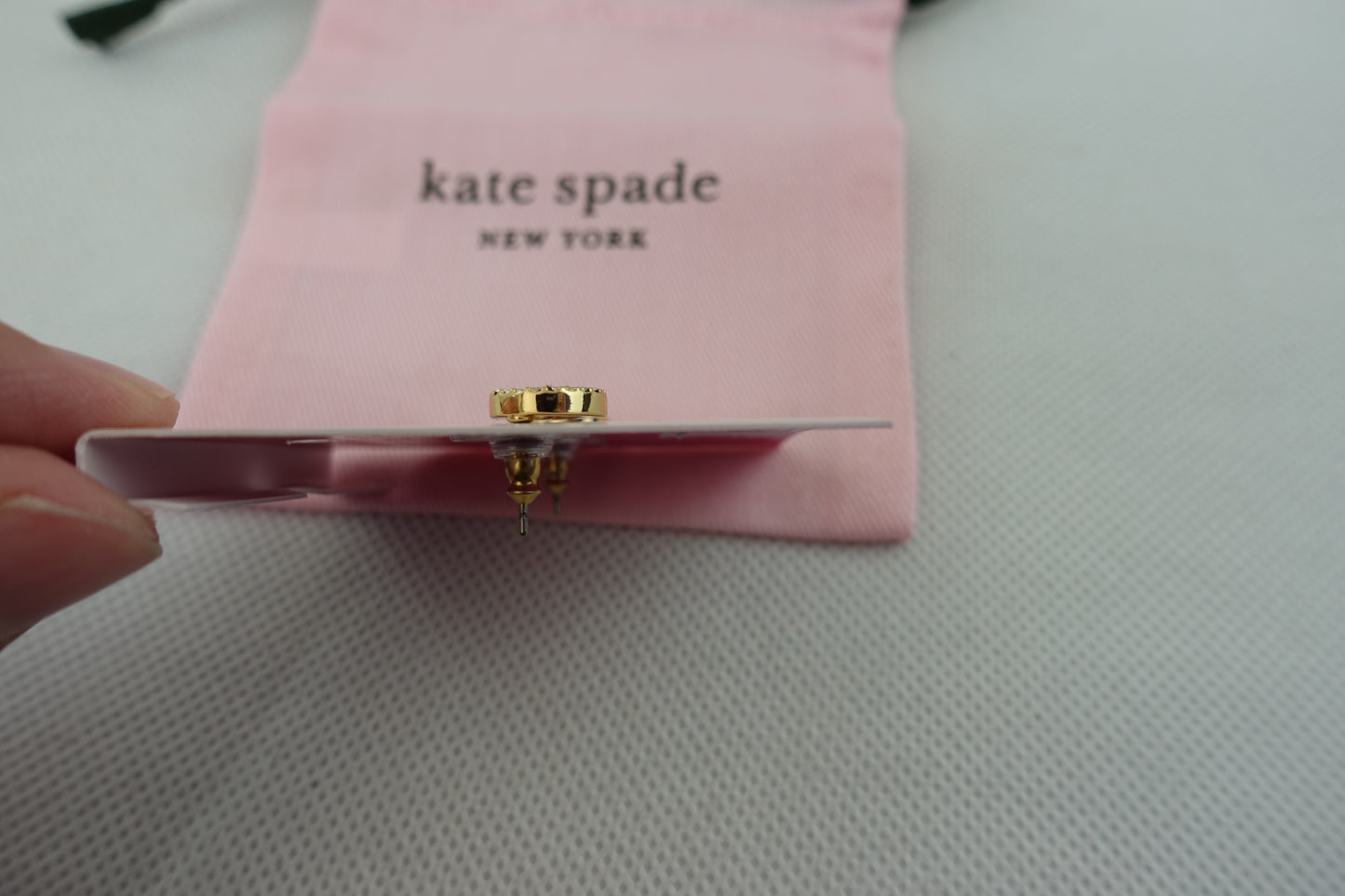 Aretes Kate Spade Spot The Spade Pave Halo Spade Studs Dorados