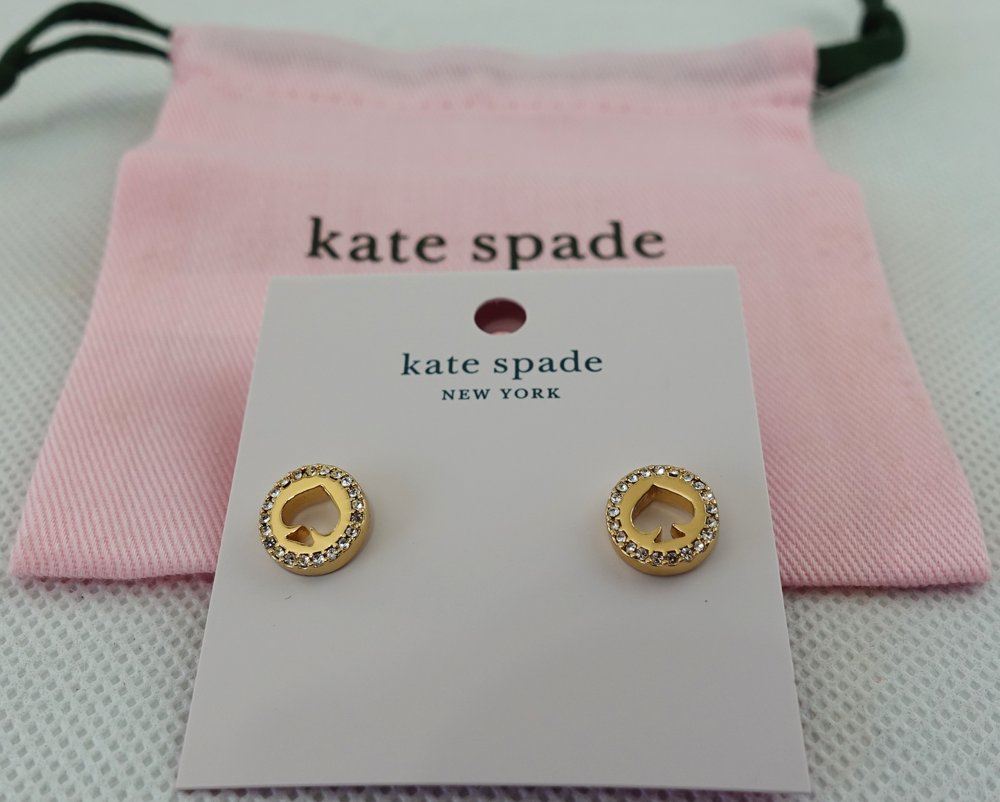 Aretes Kate Spade Spot The Spade Pave Halo Spade Studs Dorados